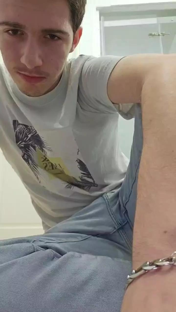 Crispi09 on Cam4 