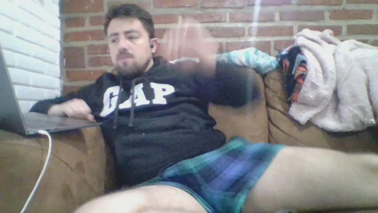 crisstallio on Cam4 