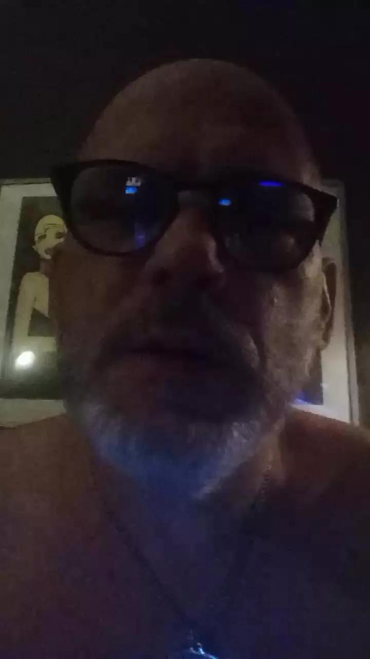 D4DLou1sX on Cam4 