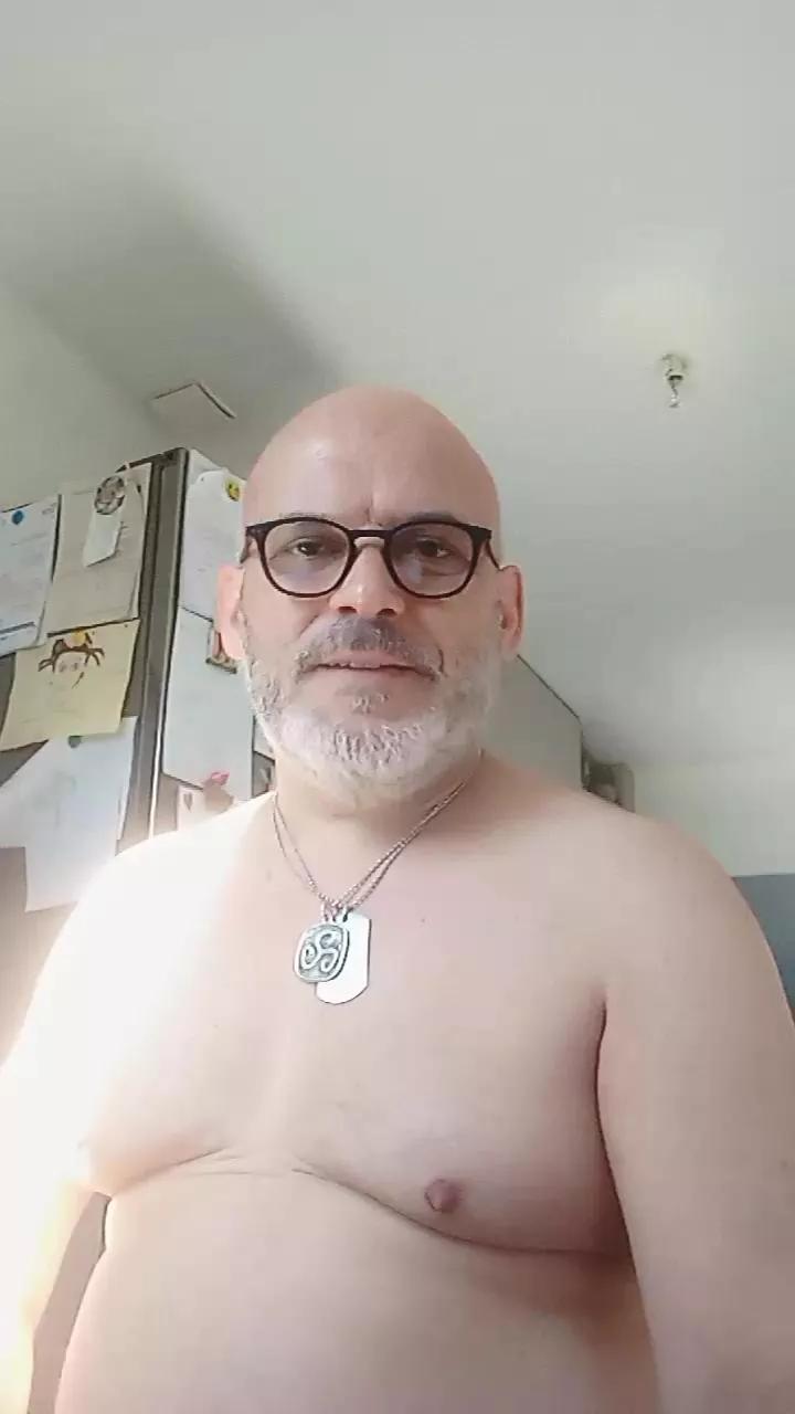 D4DLou1sX on Cam4 