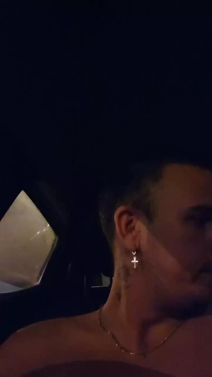 danib18 on Cam4 