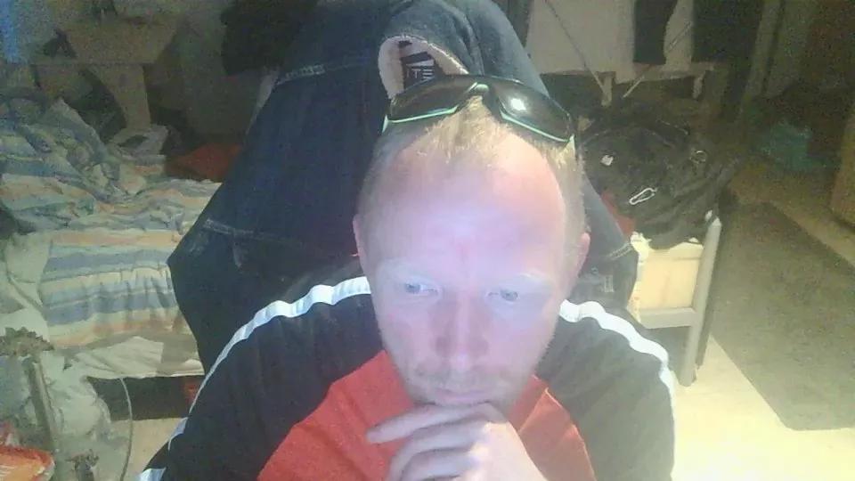 DerBesteMann on Cam4 