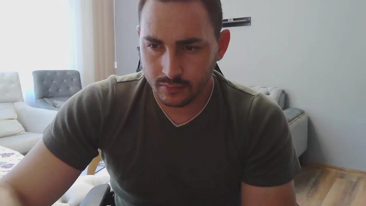 djmute_33 on Cam4 