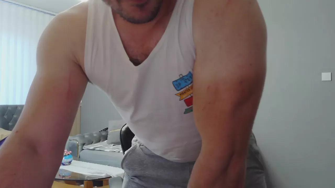 djmute_33 on Cam4 