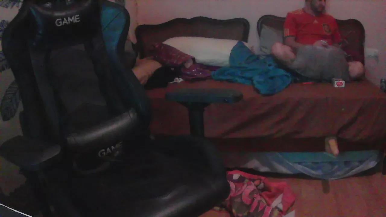 Dogtrainingay on Cam4 
