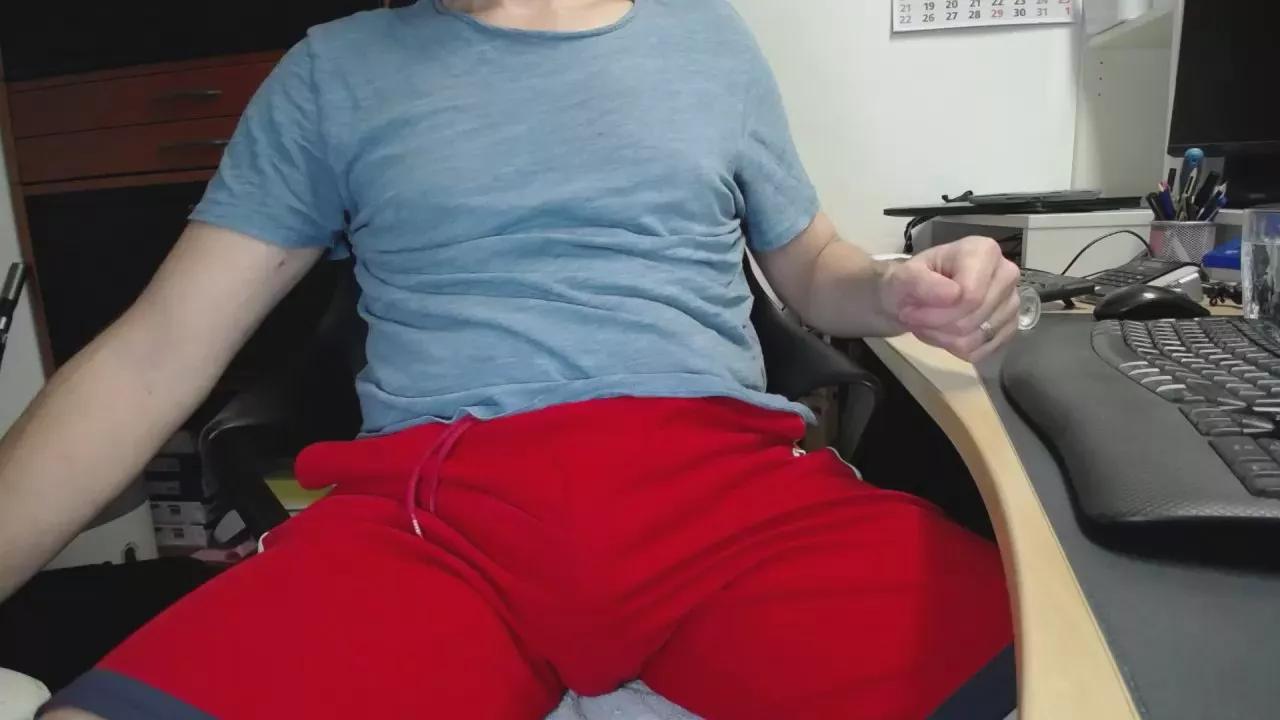 duderuhornyx on Cam4 
