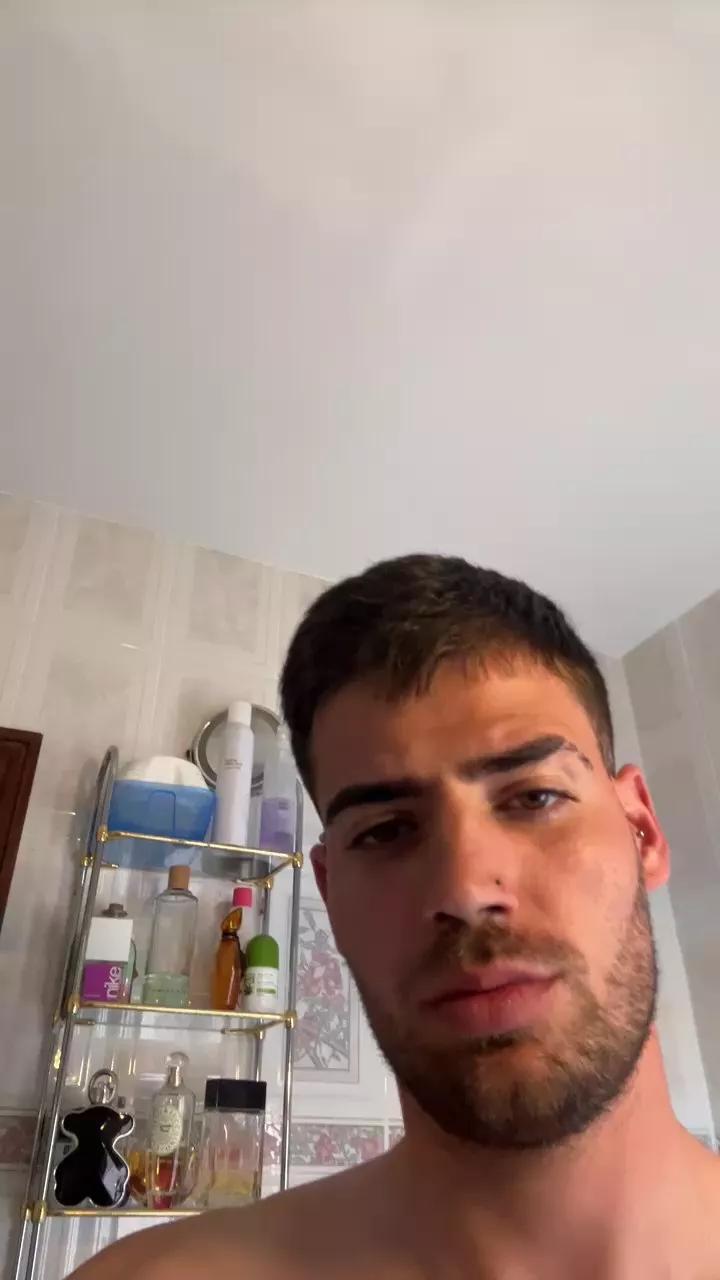 Enygmaboy on Cam4 