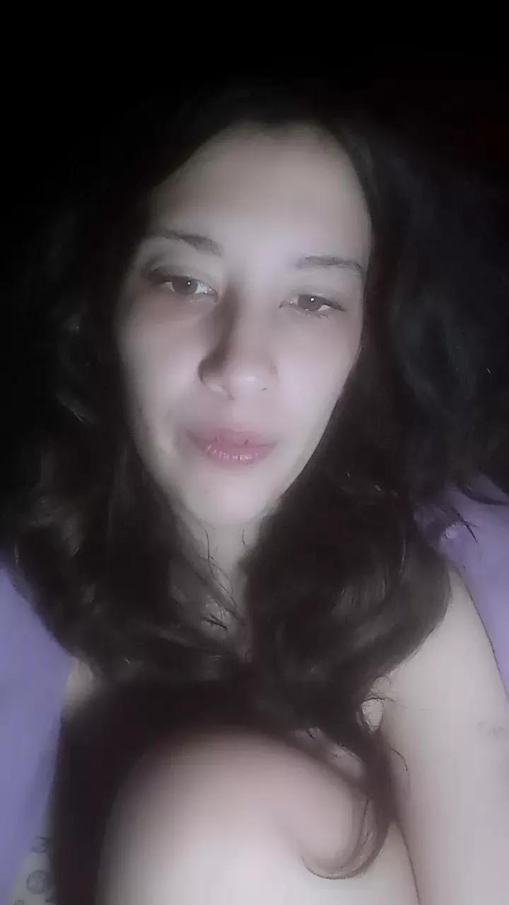 EpifaniaHot on Cam4 