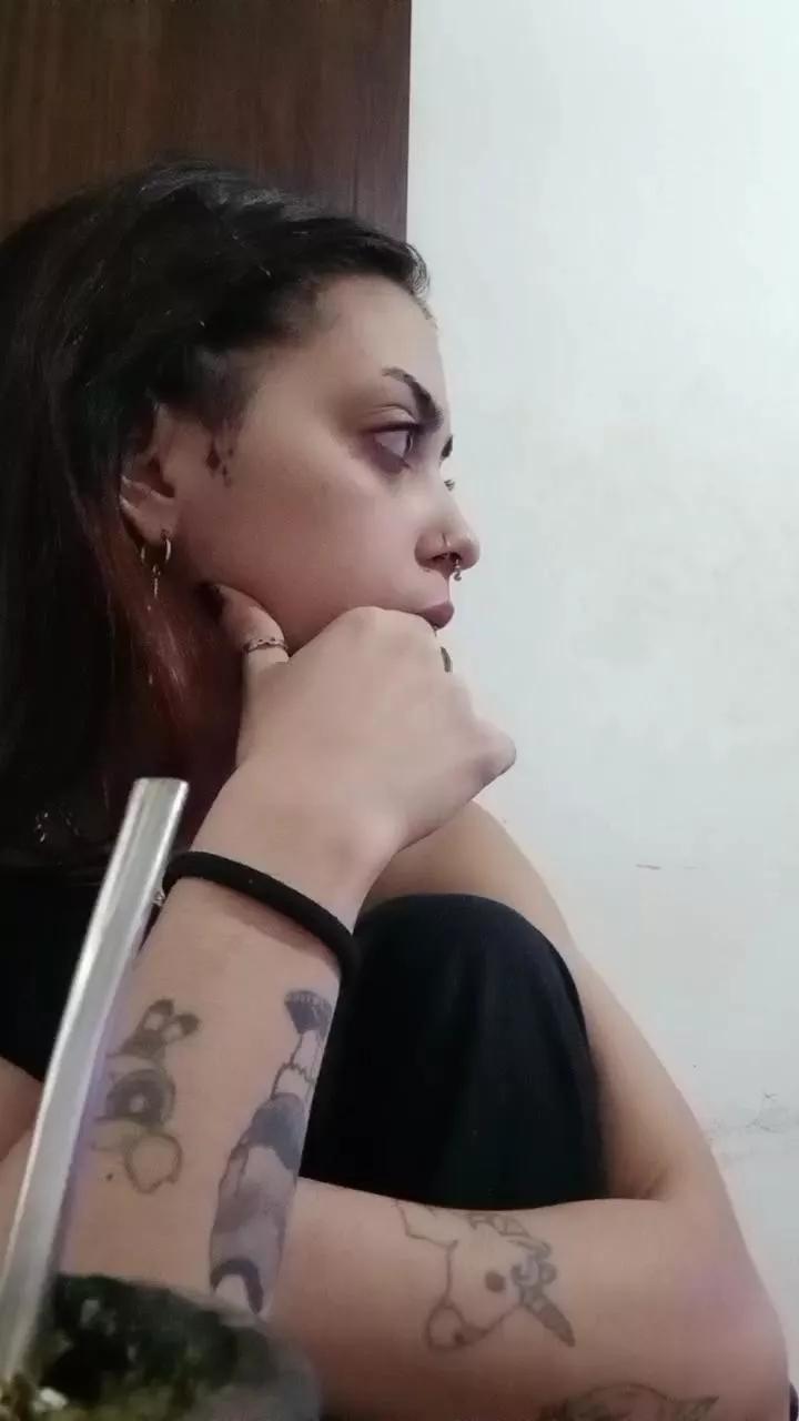 Finita on Cam4 
