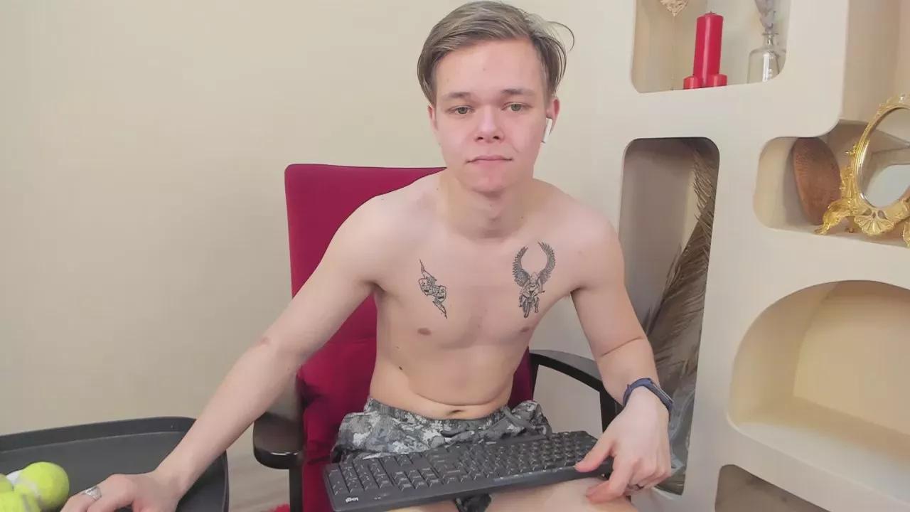 flexableboy on Cam4 