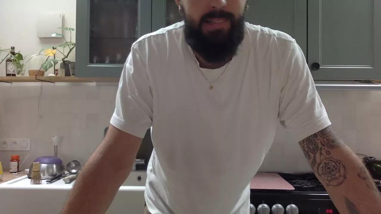 frenchcookerhot on Cam4 