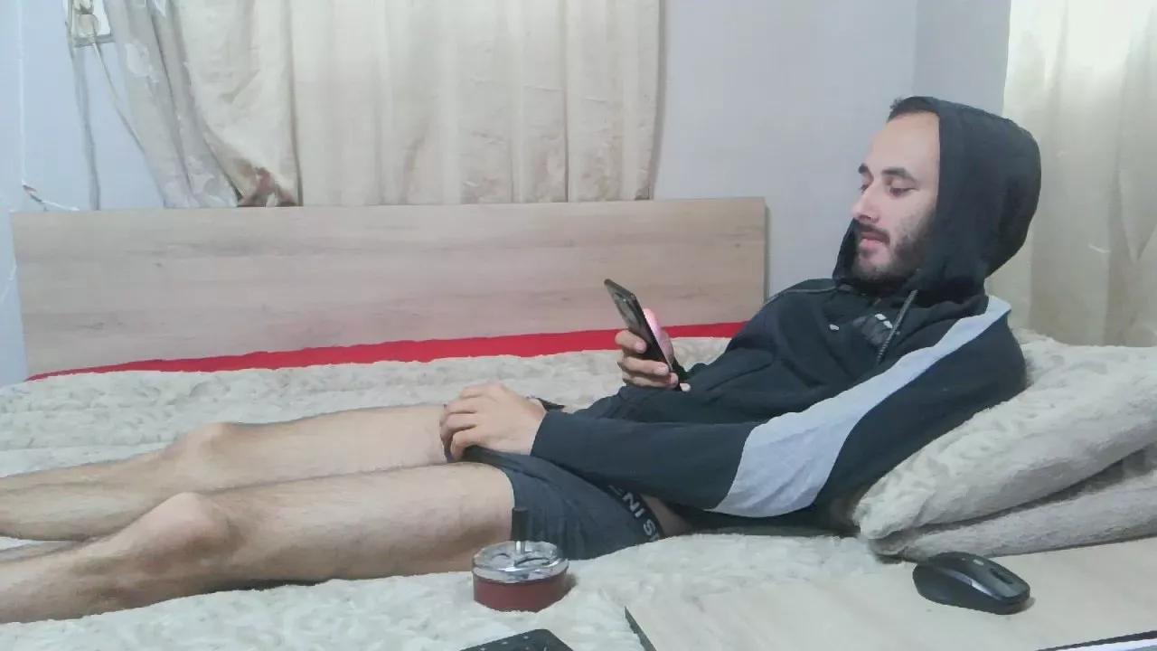 Gionisins_0 on Cam4 