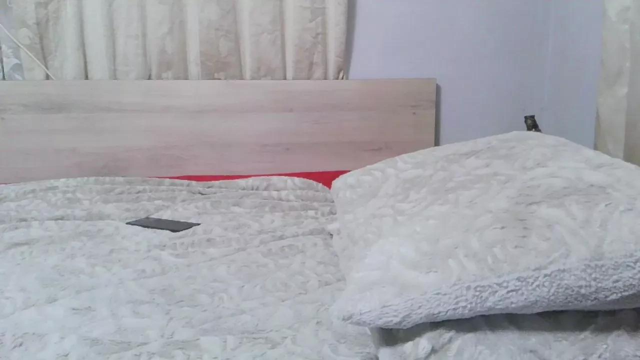 Gionisins_0 on Cam4 