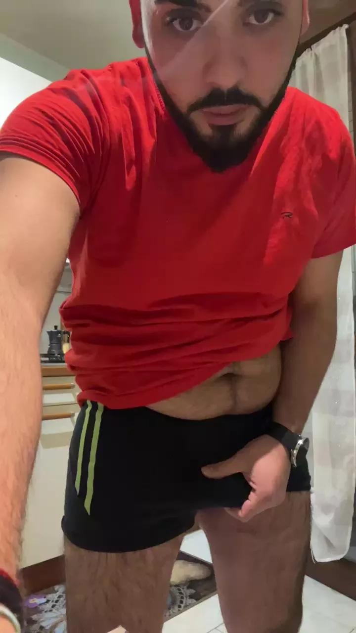 Giuseppe997 on Cam4 