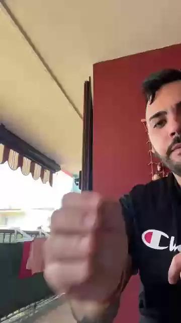 Giuseppe997 on Cam4 