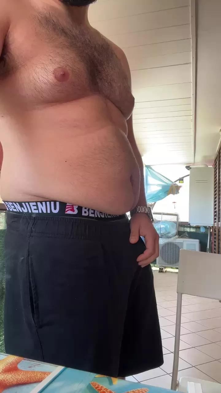Giuseppe997 on Cam4 