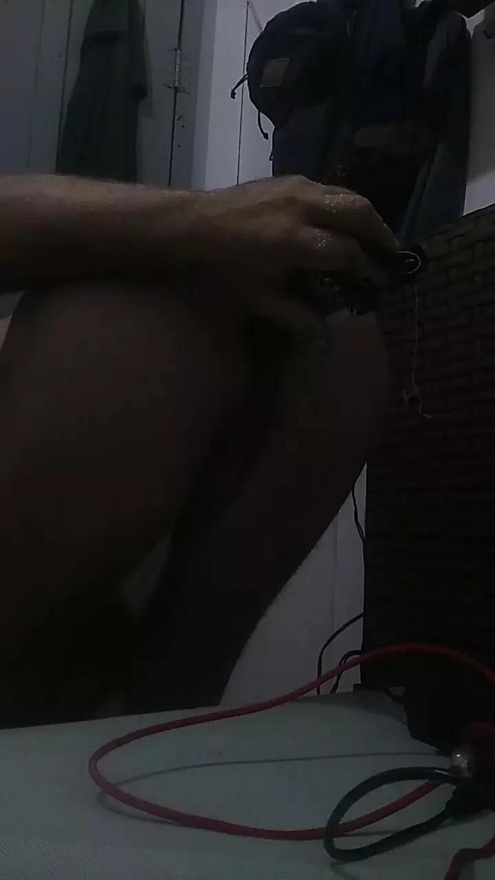 Gutogulos on Cam4 