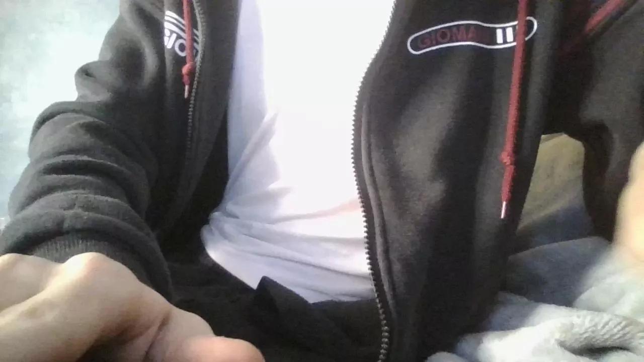 Horney_eg on Cam4 