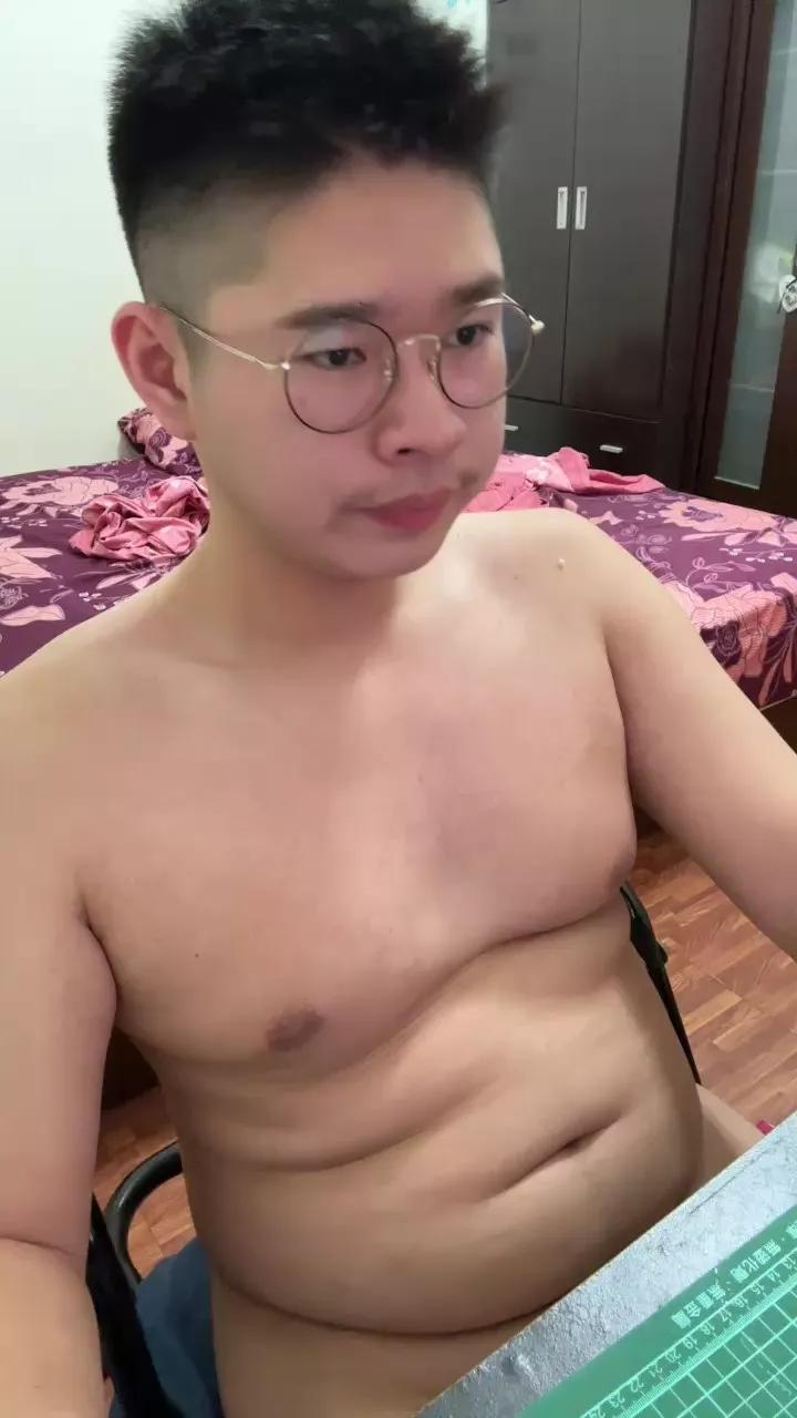 hornyboy3342 on Cam4 