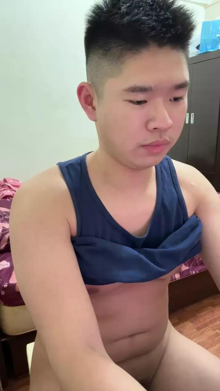 hornyboy3342 on Cam4 