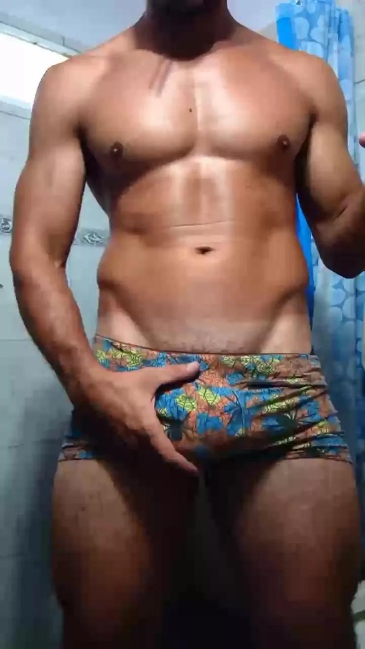 Javii75 on Cam4 