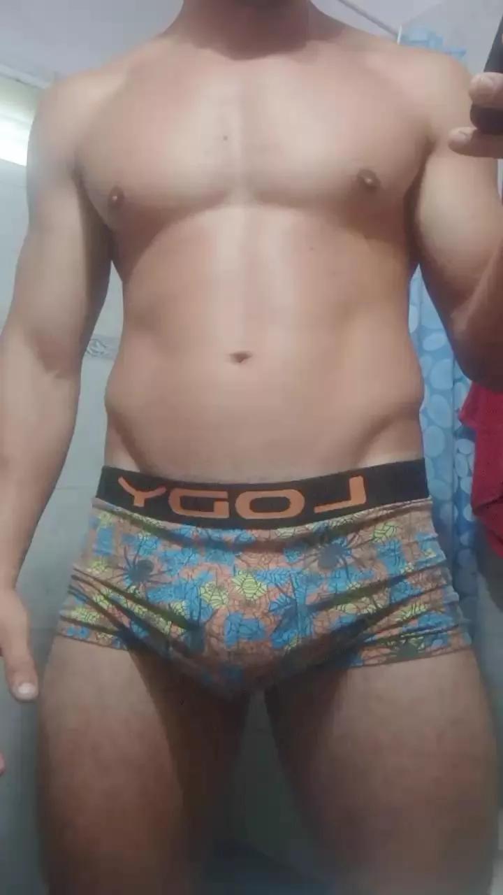 Javii75 on Cam4 