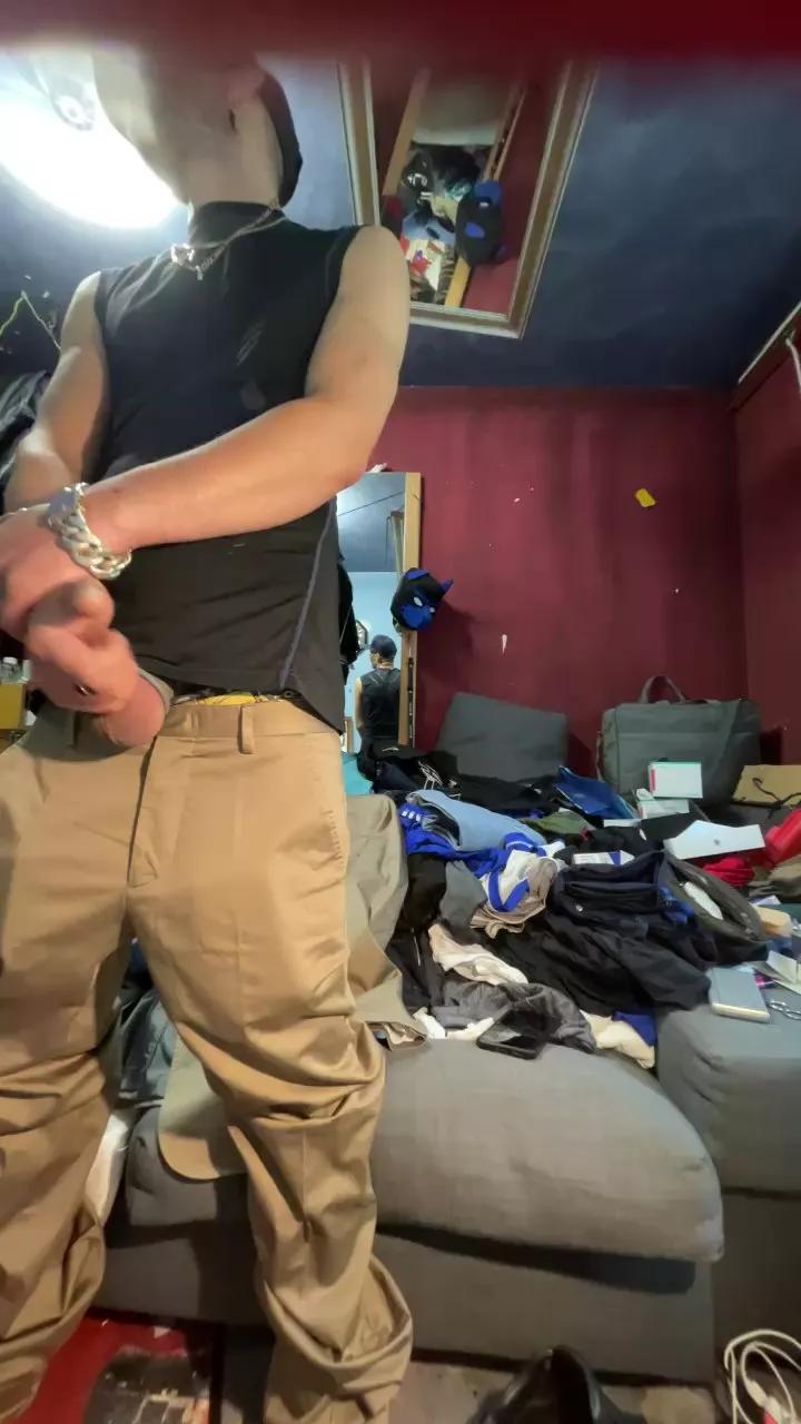 jeans_boy on Cam4 