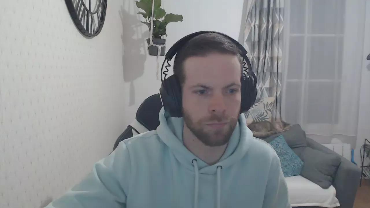 jolicocckfr on Cam4 
