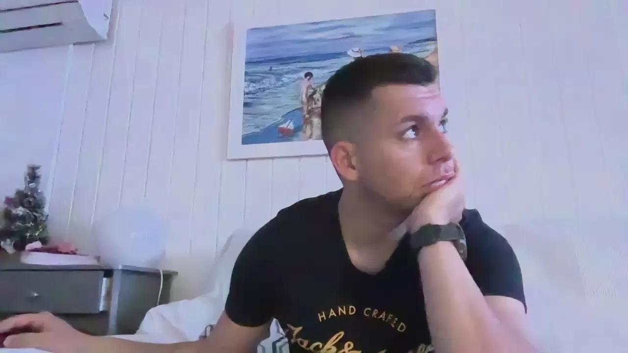 Juaan43 on Cam4 