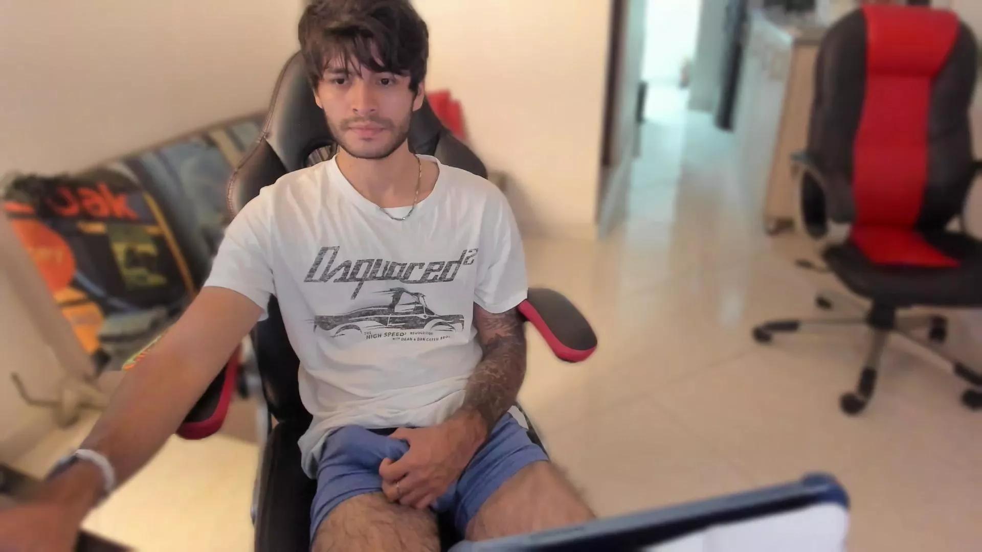 justin_stark on Cam4 