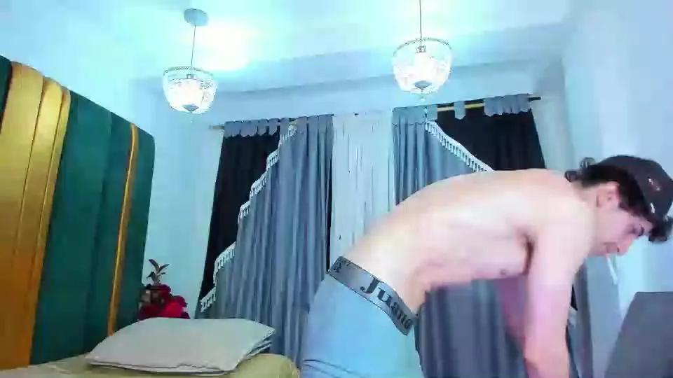 Kervs__ on Cam4 
