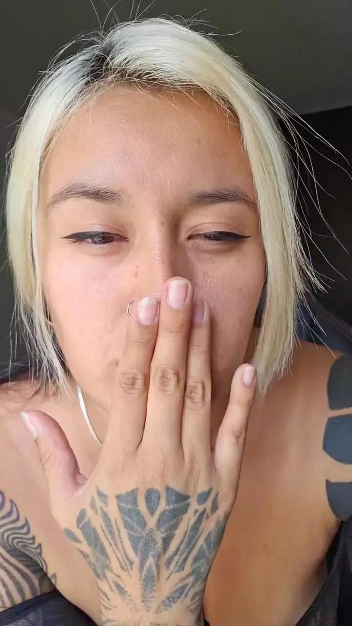 Kitty_goddess on Cam4 
