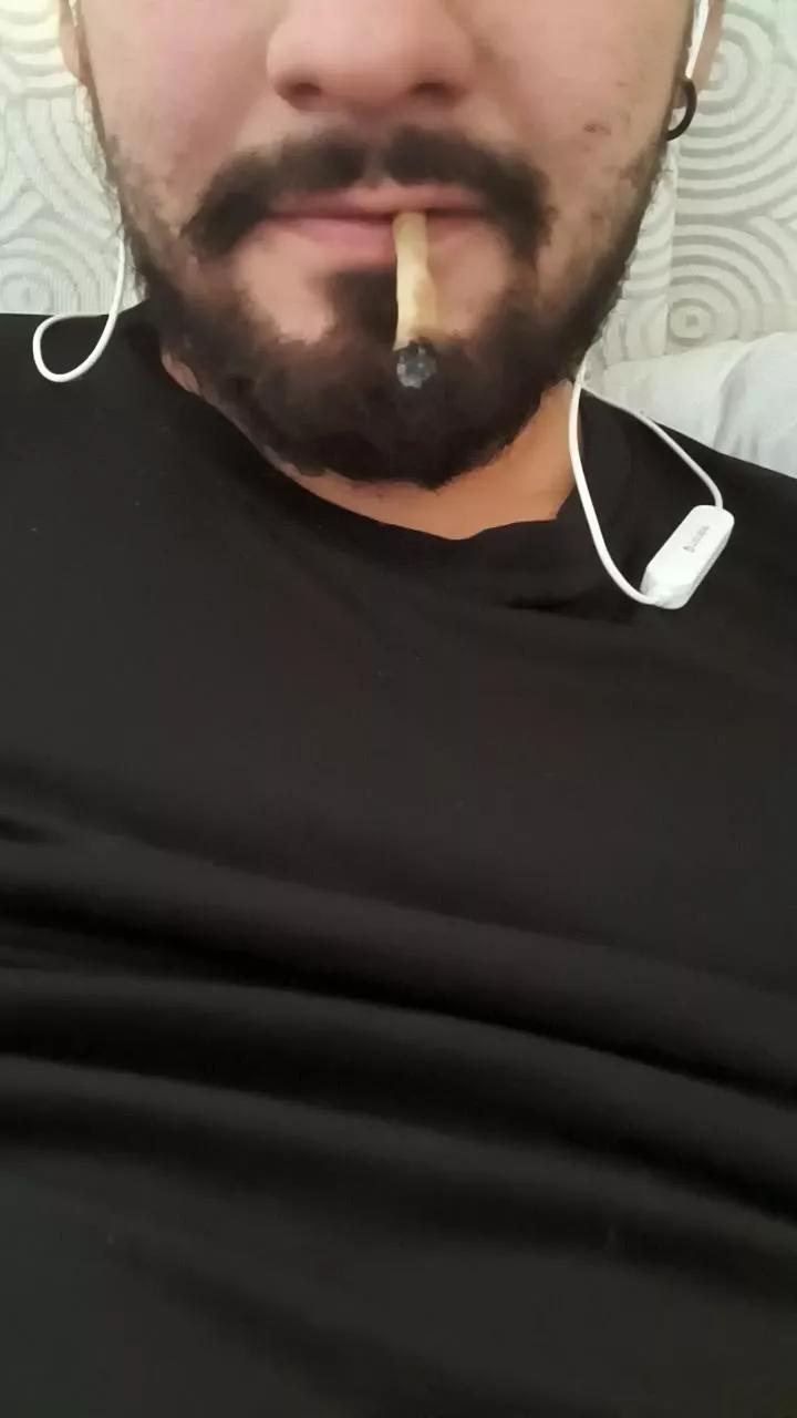 Latimboy69 on Cam4 