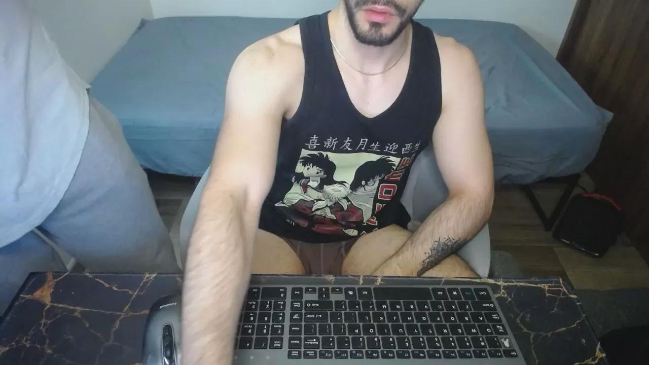 Lealboy on Cam4 