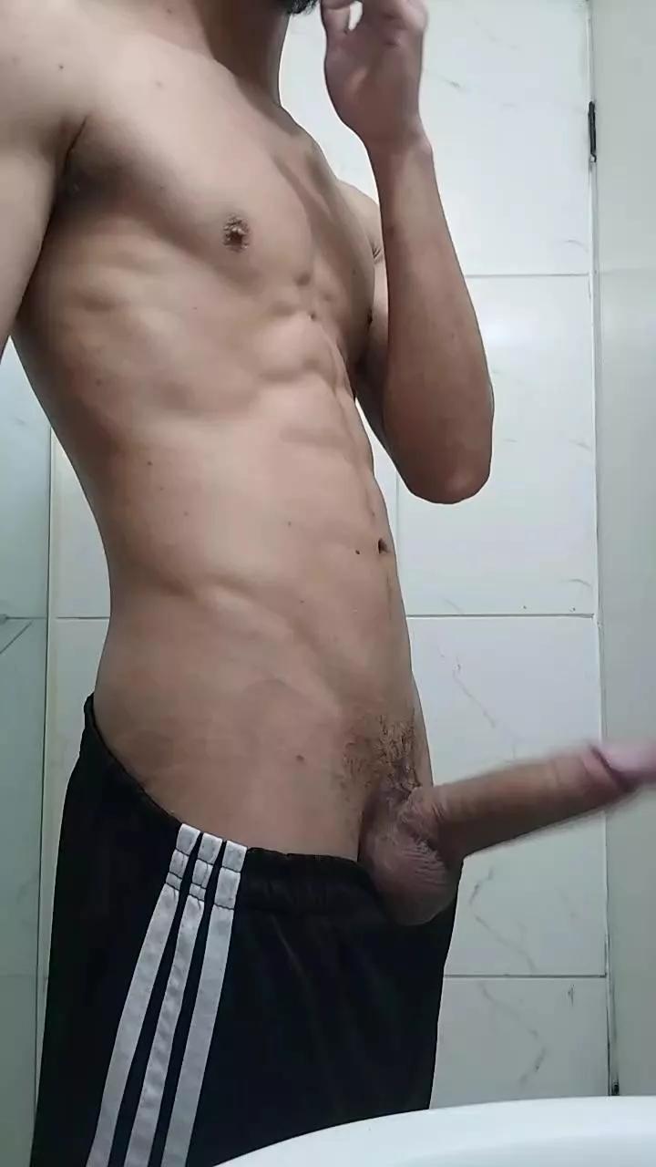 Leo22D on Cam4 