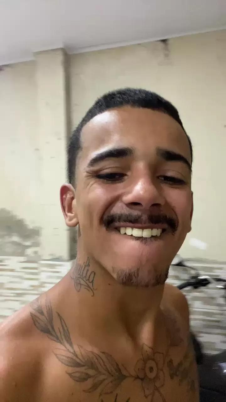 Leo6670 on Cam4 