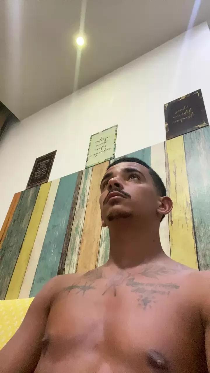 Leo6670 on Cam4 