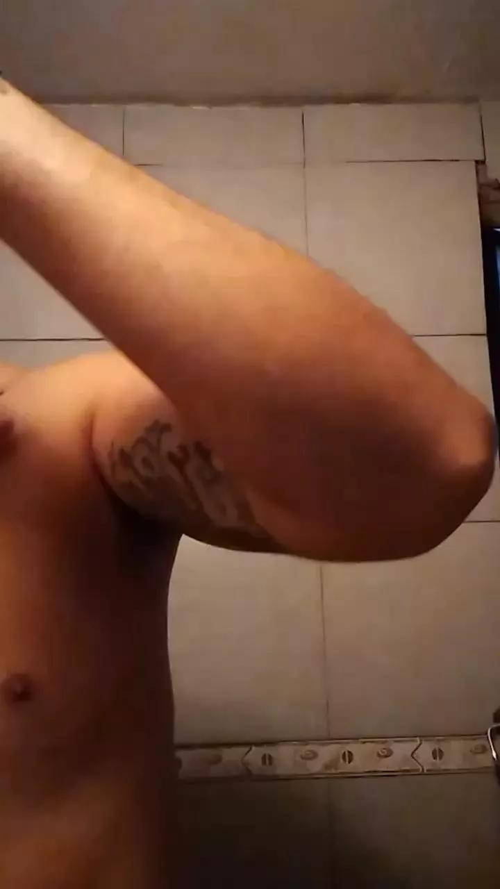 LeoRoom on Cam4 