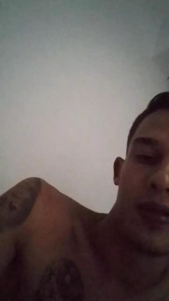 luluna6 on Cam4 