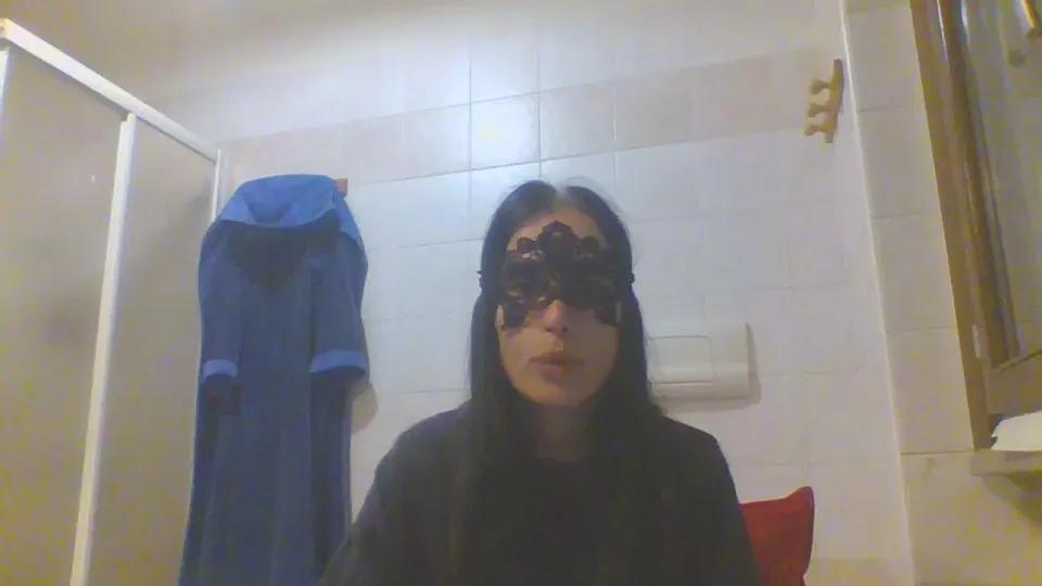 luxxuriax on Cam4 