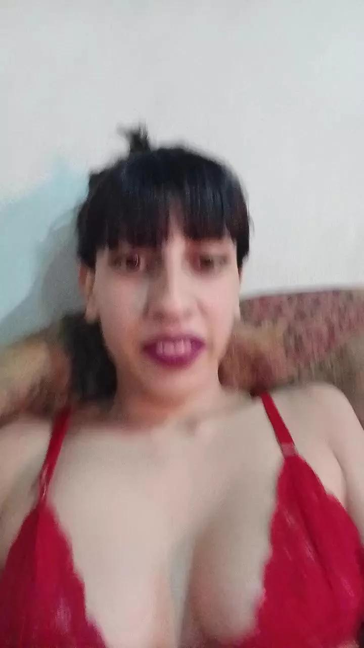 Luzyoliver1 on Cam4 