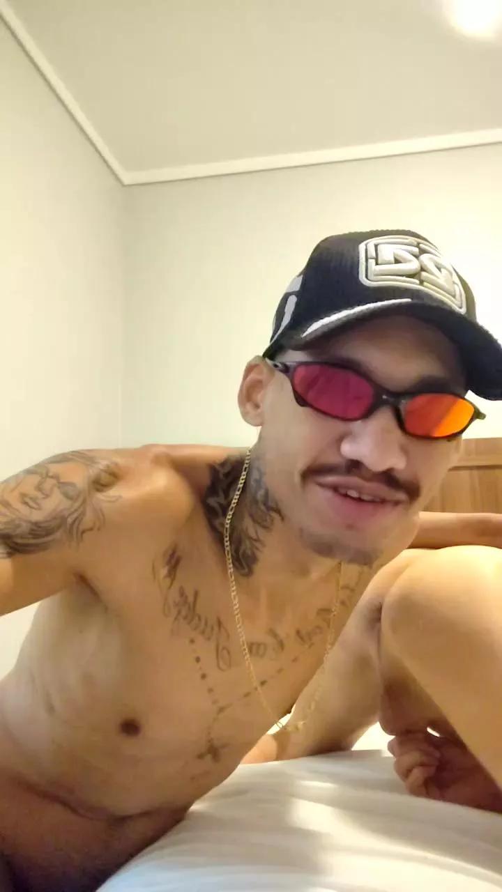 MALOKATATUAD98 on Cam4 