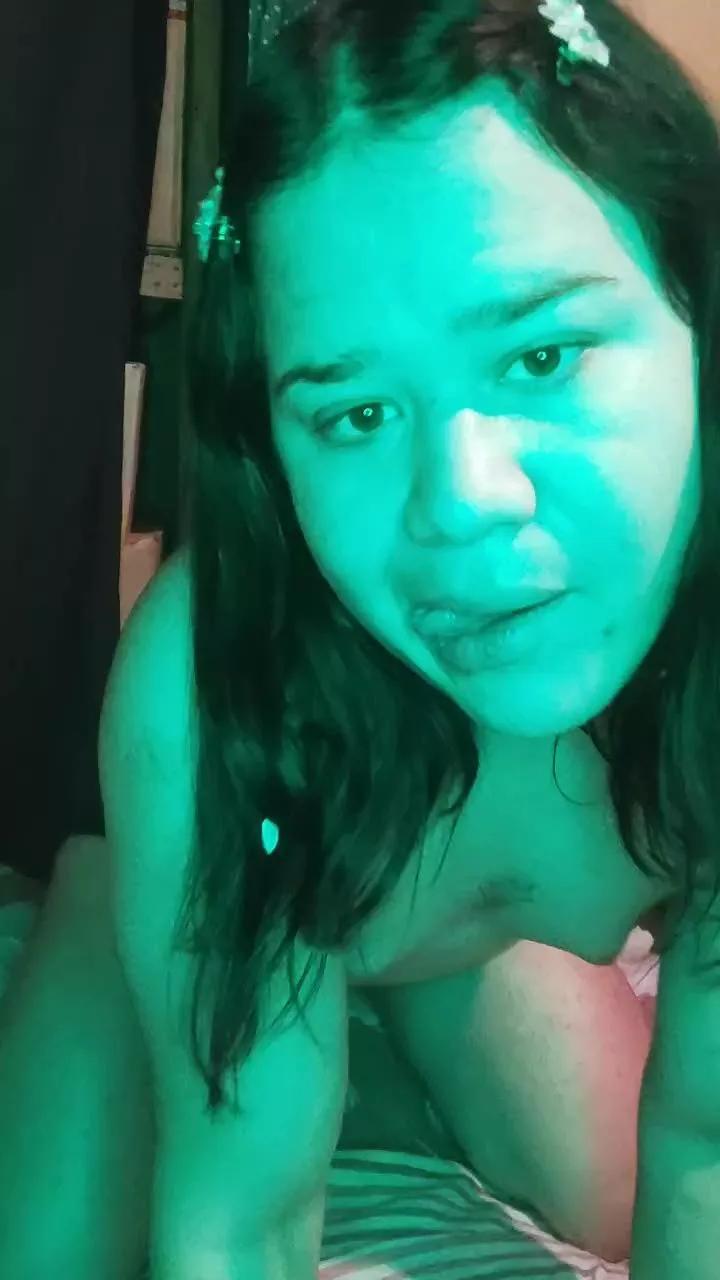 Marianaemenenti on Cam4 