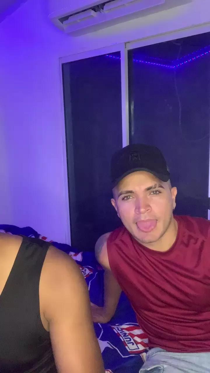 Maximo335 on Cam4 