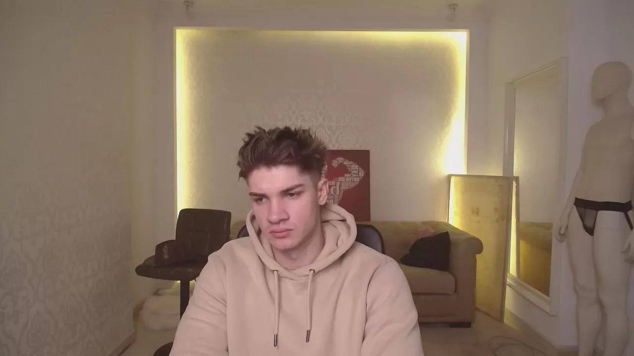 MaxKaiden on Cam4 