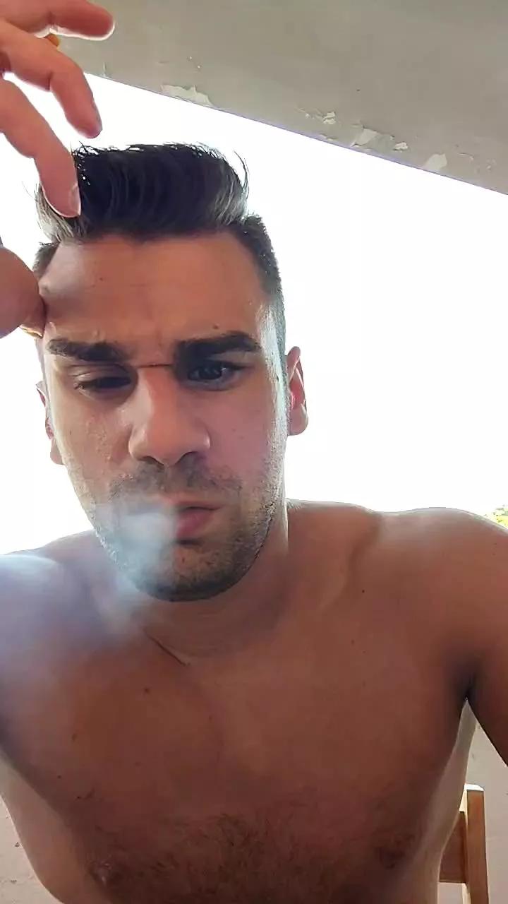 michaelgrandi23 on Cam4 