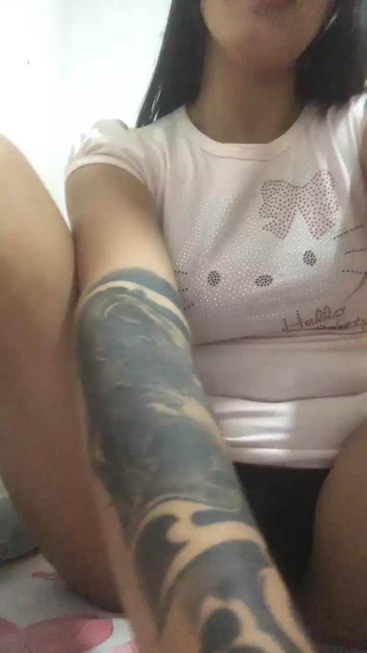 Mih22sfd on Cam4 