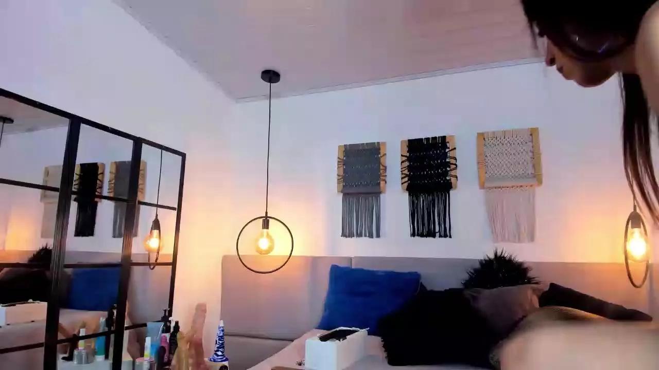 Miss_cristina on Cam4 