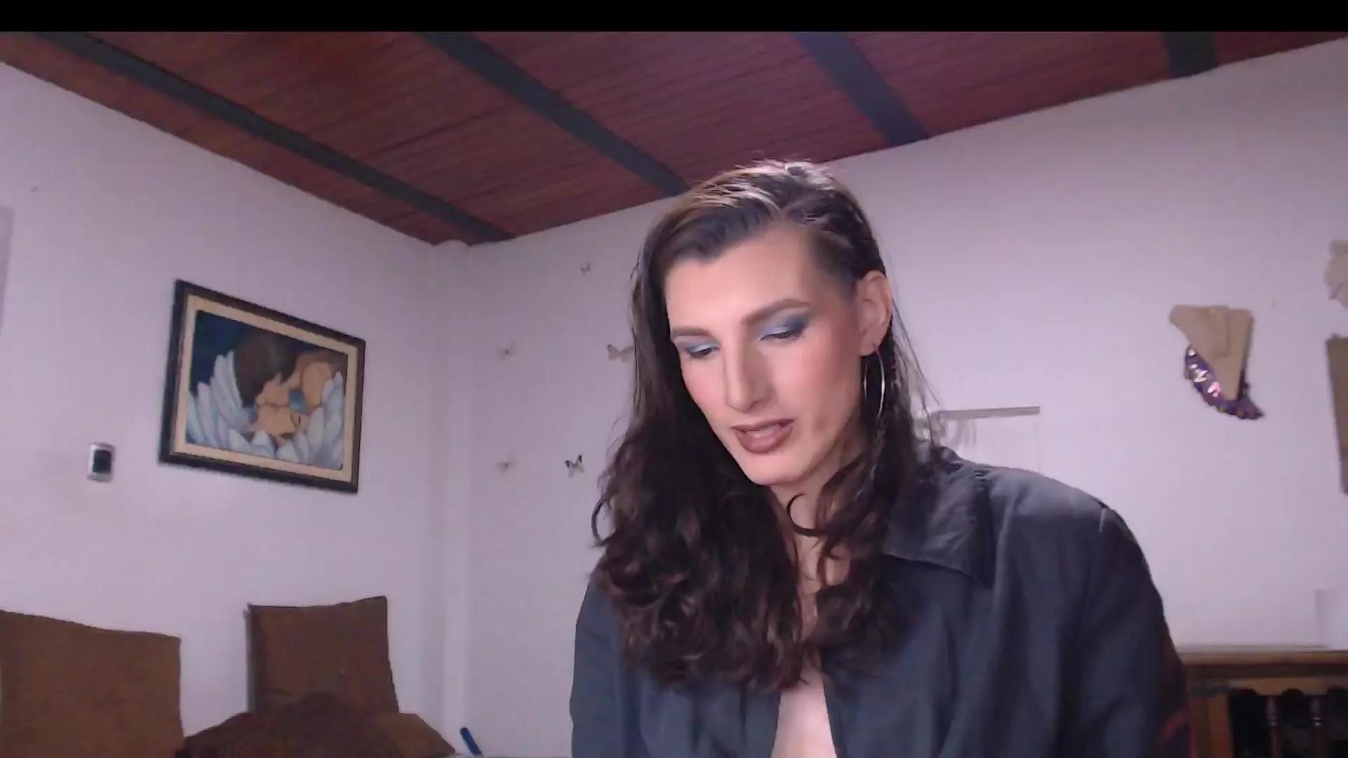 moira_hot on Cam4 