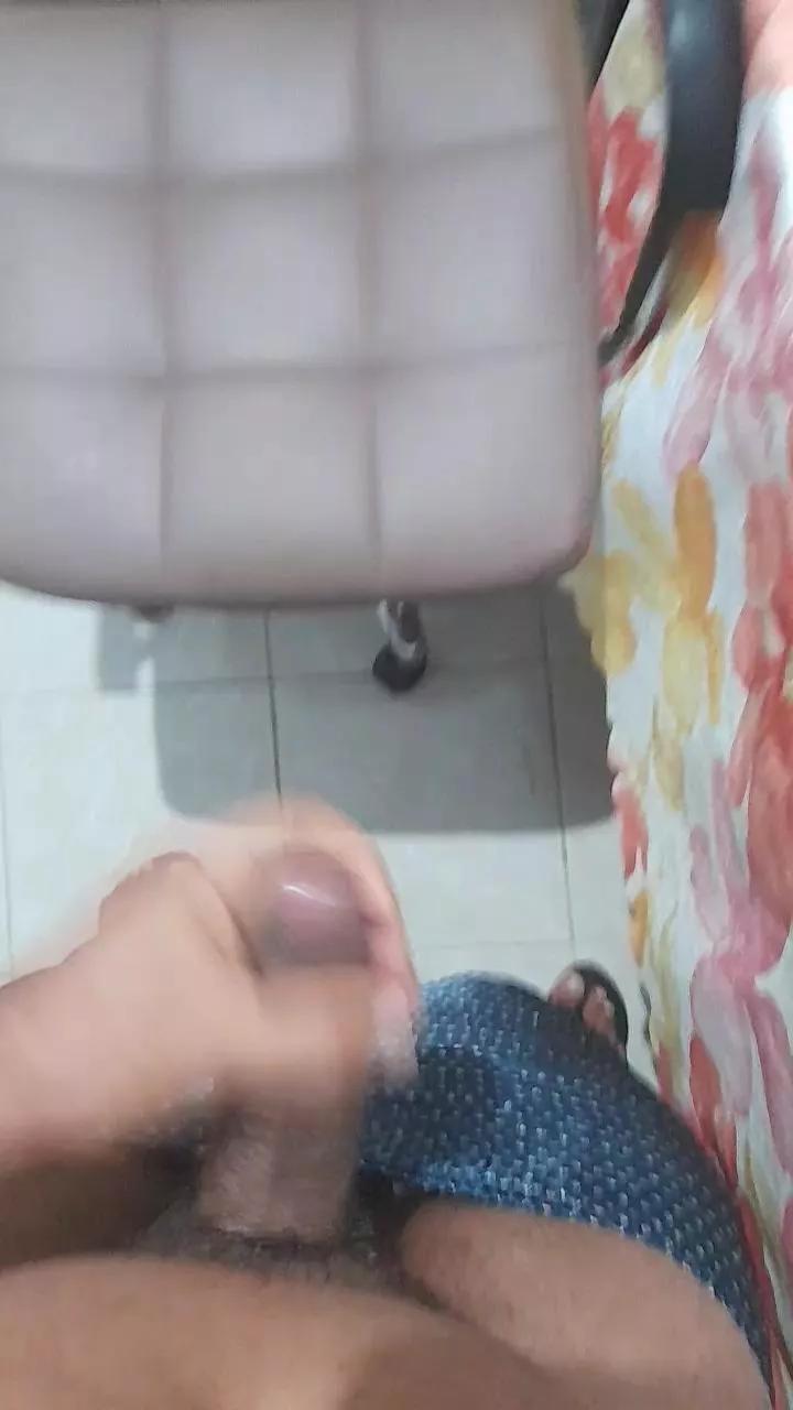 Morenodiscret35 on Cam4 